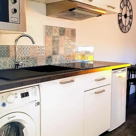 Studio A Les Pieds Dans L'eau! Apartment